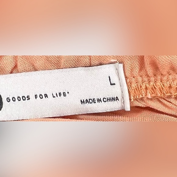 SO® Cropped Smocked Waist Top Size L - Picture 4 of 5